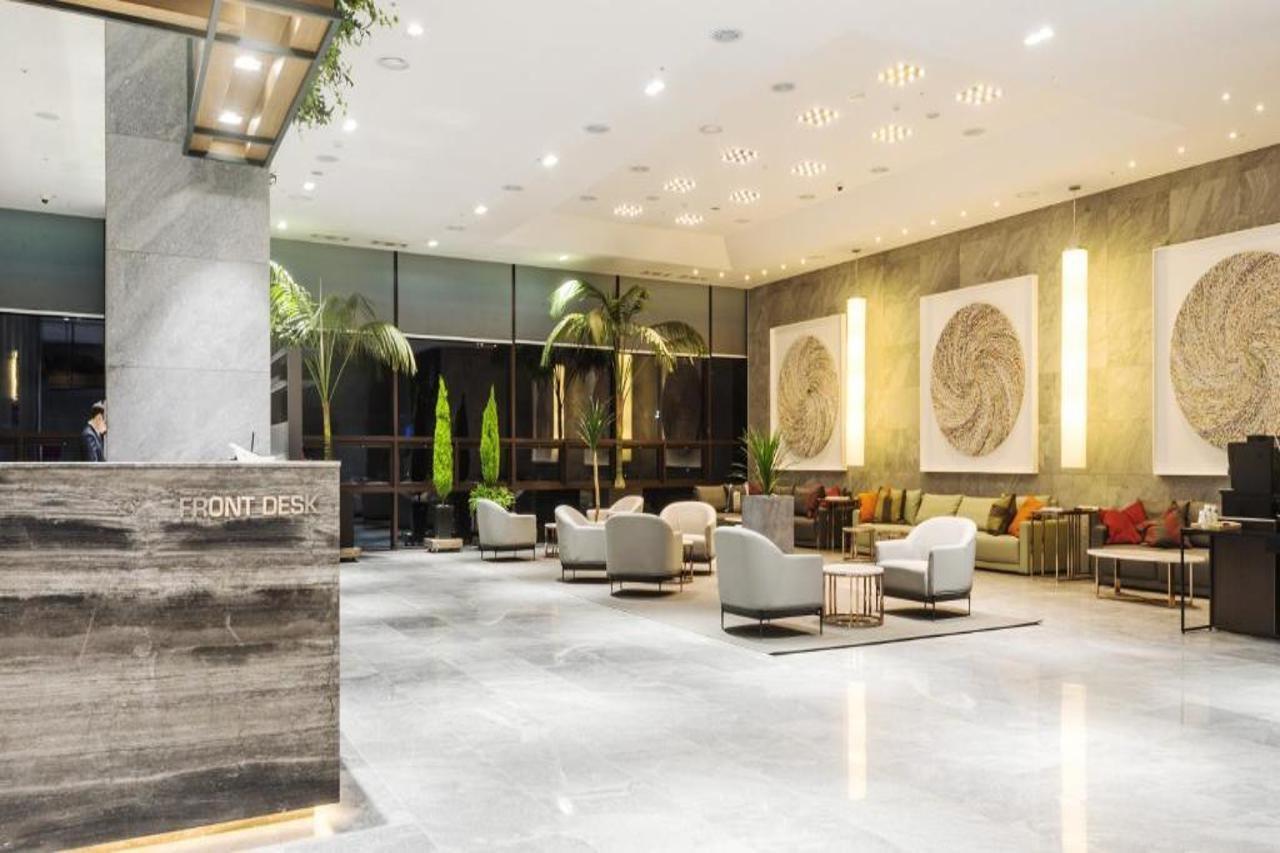 Gloucester Hotel Cheongju Bagian luar foto