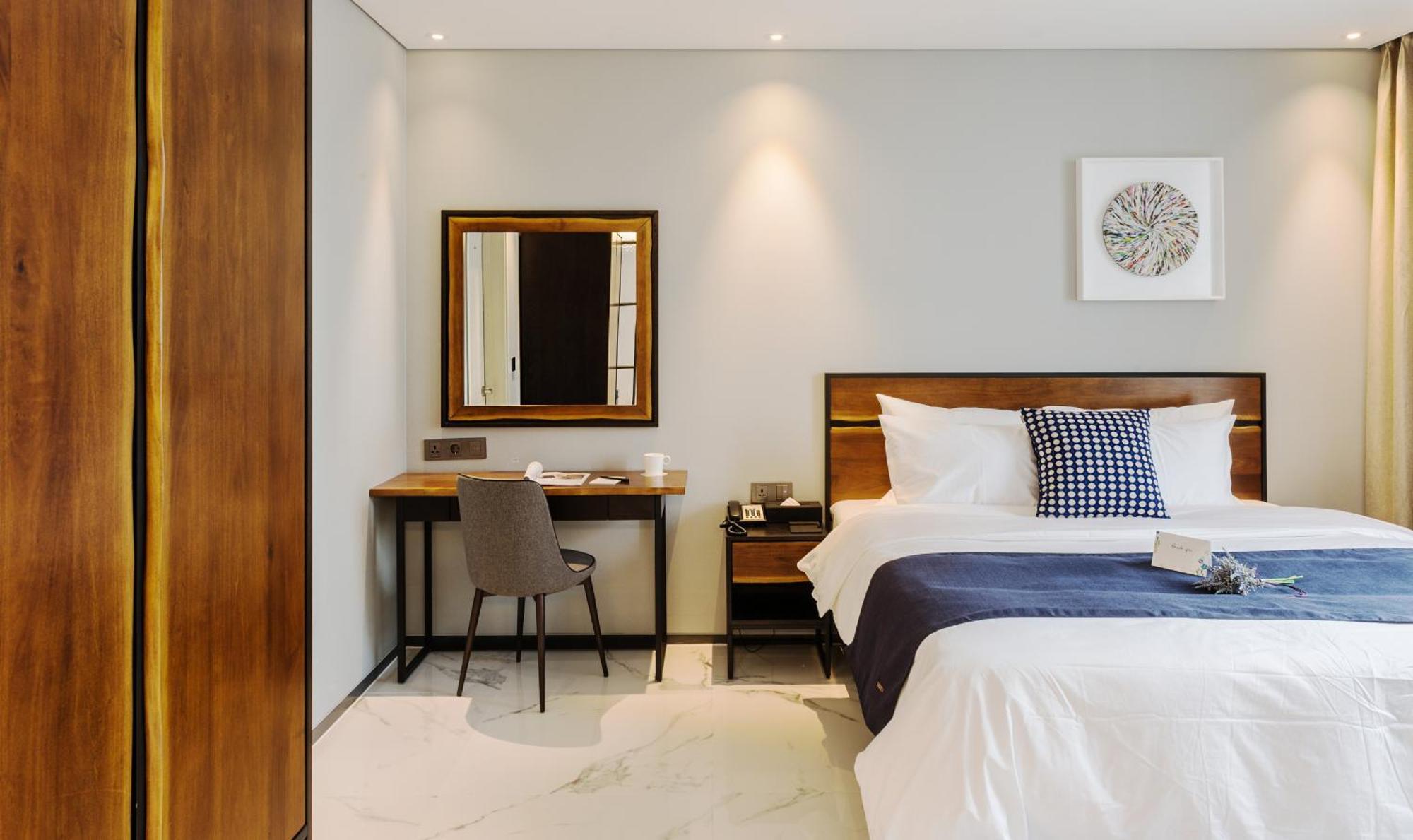 Gloucester Hotel Cheongju Bagian luar foto