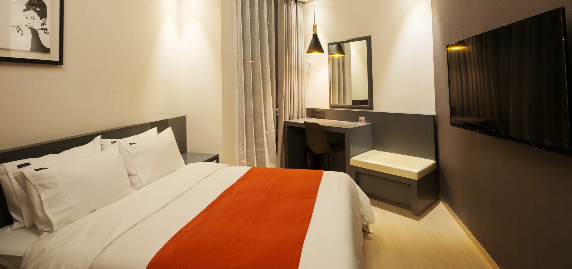 Gloucester Hotel Cheongju Bagian luar foto